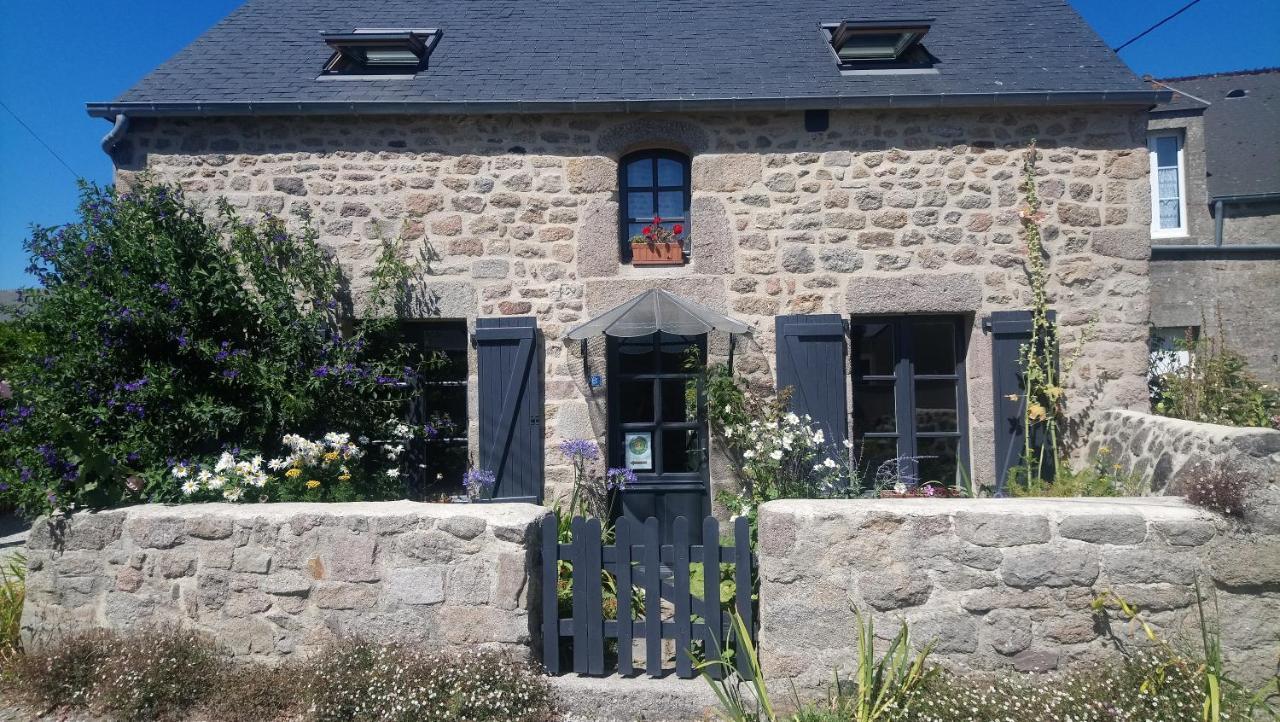 Entre Terre Et Mer Montfarville Exterior foto